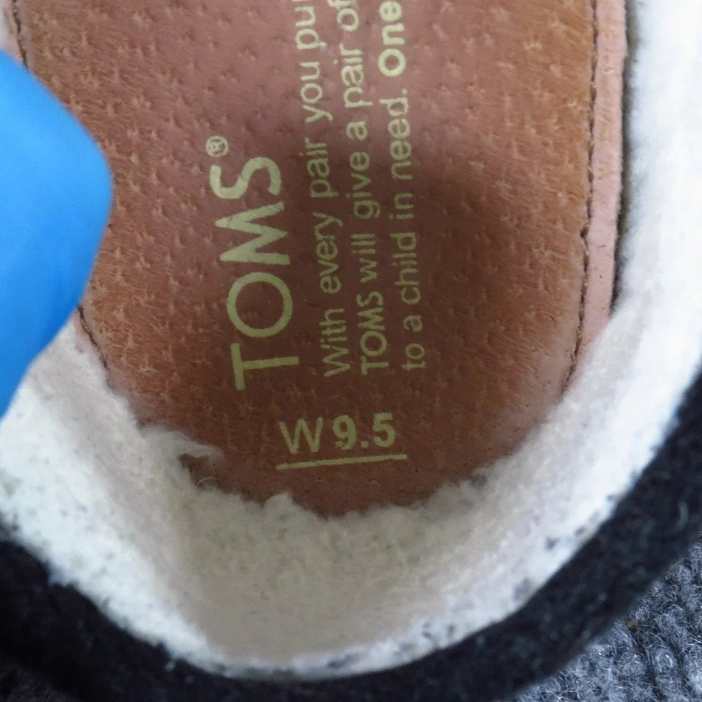 TOMS Classic Women Alpargata Slip On Size 9.5 Cozy Wool Faux Shearling Black
